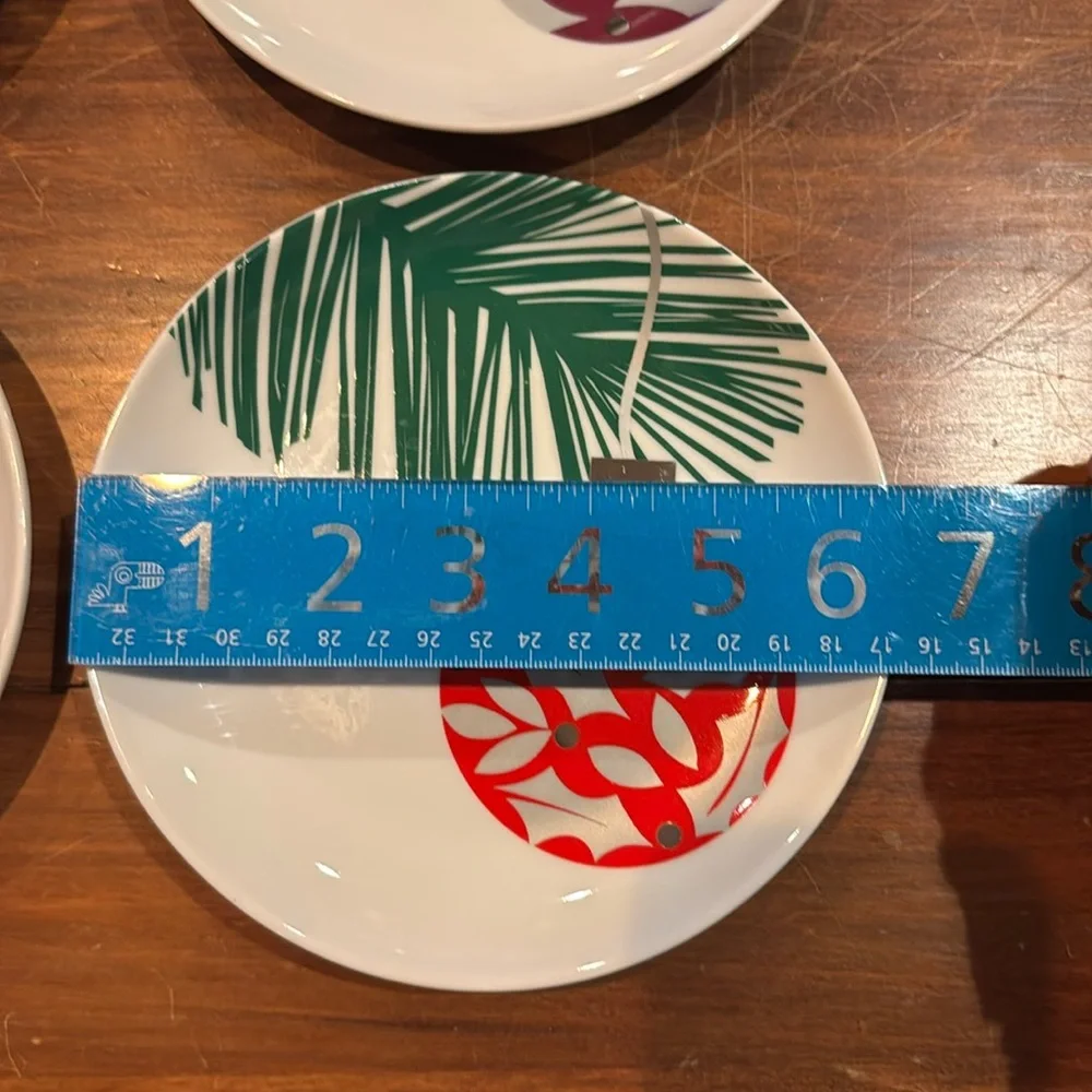 NEW Crate&Barrel Ornaments Christmas 6” Plates Set of 4 Appetizer Dessert EXC